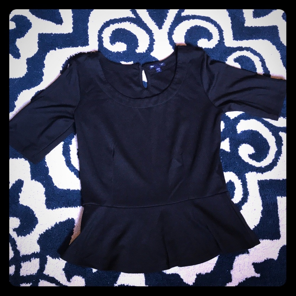 Gap black peplum top